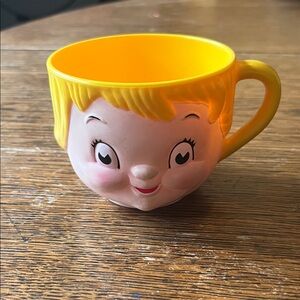 VINTAGE COLLECTIBLE CUP CAMPBELL'S SOUP GIRL CHILD PLASTIC MUG